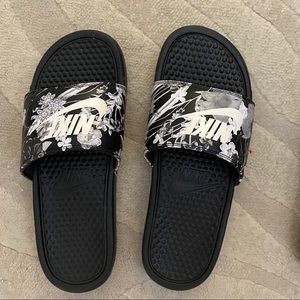 Nike slides
